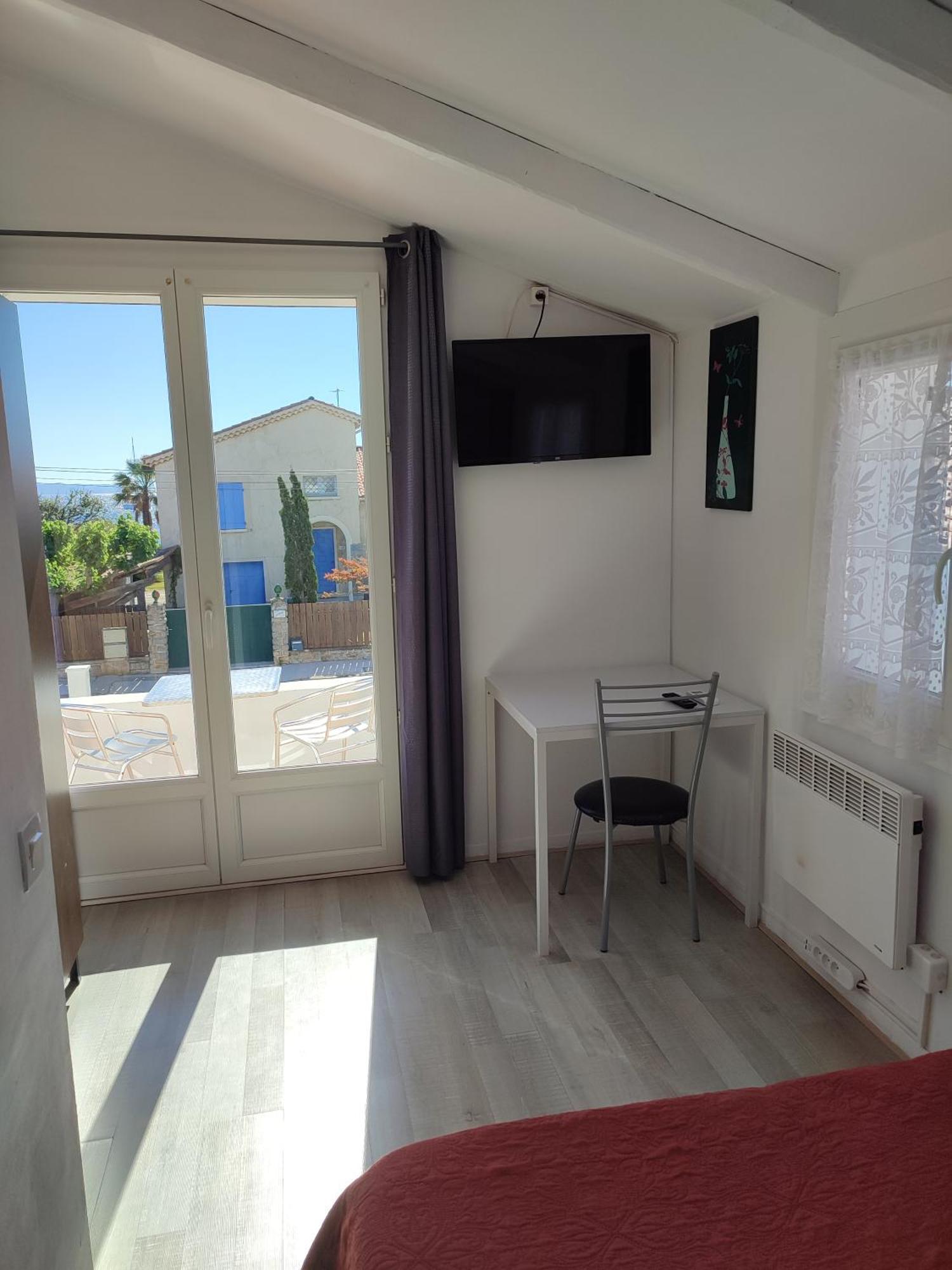 Hotel Le Calypso Hyères Eksteriør billede